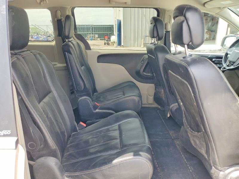 2013 Chrysler Town & Country Touring