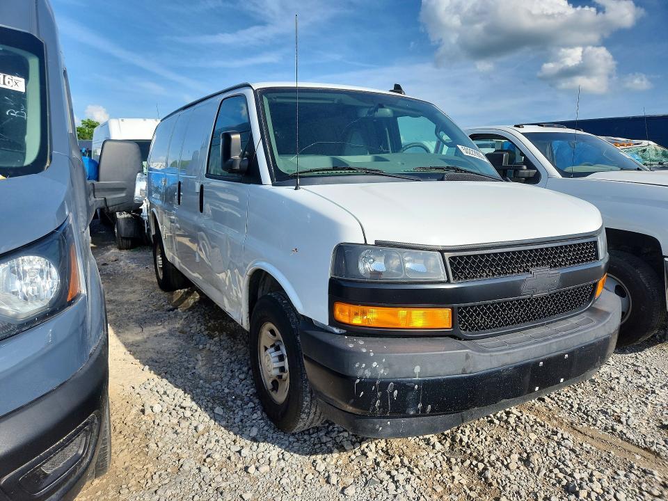 2020 Chevrolet Express G2500
