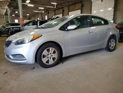 KIA Vehiculos salvage en venta: 2015 KIA Forte lx