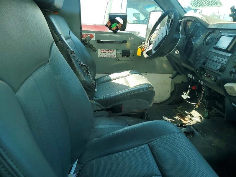 2015 Ford F550 Super Duty Delivery Truck