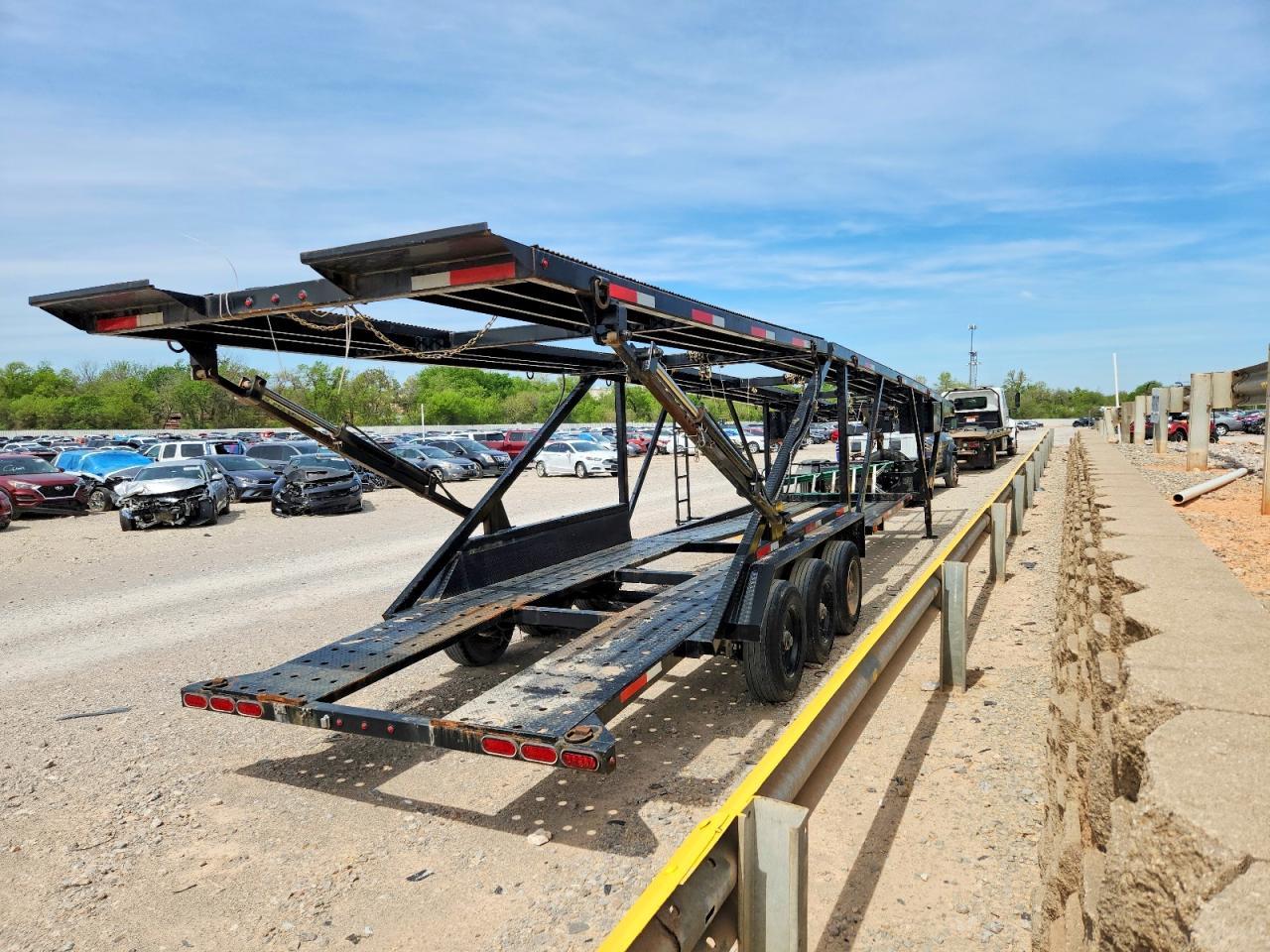 2022 Texas Pride CA84727KGN Car Carrier