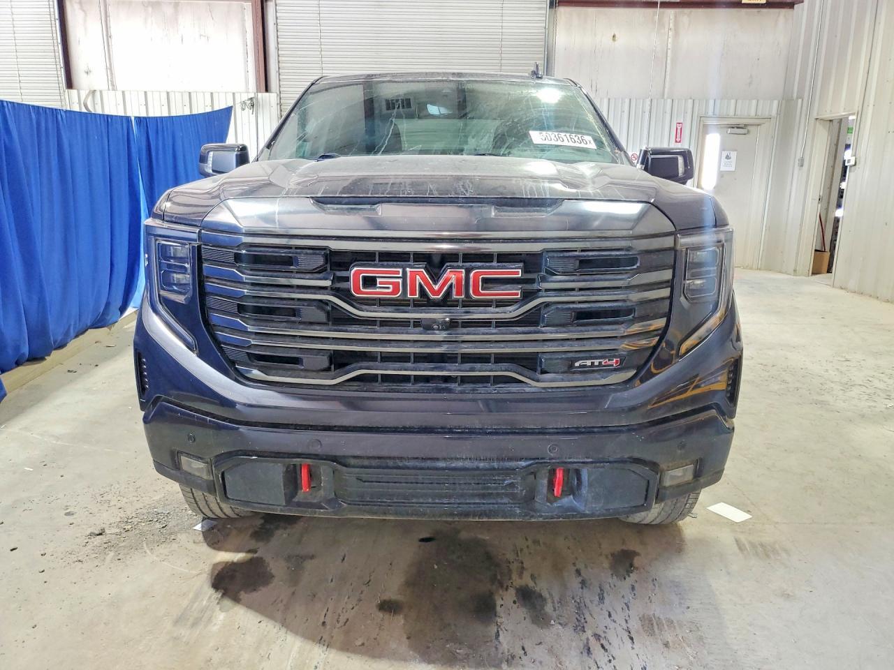 2023 GMC Sierra K1500 AT4