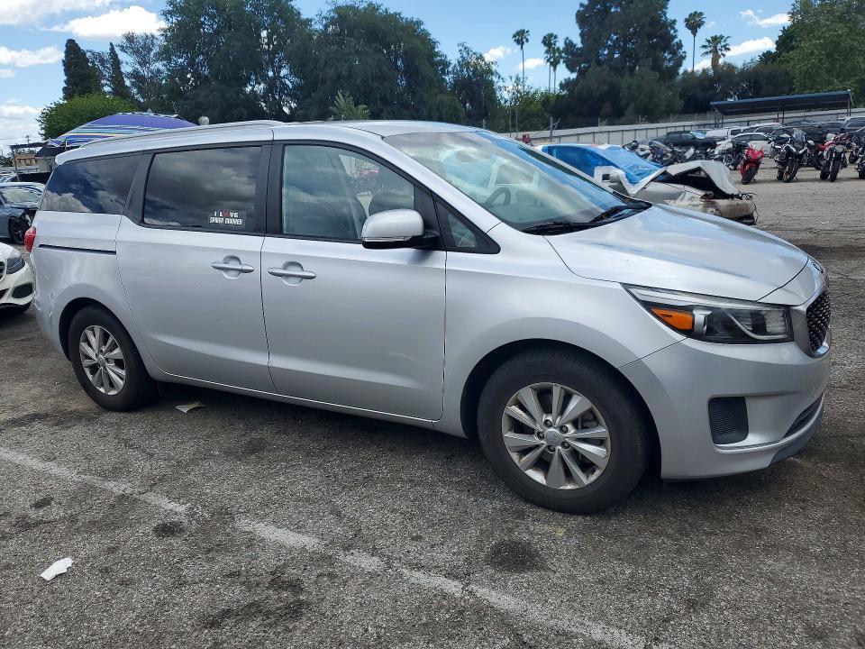 2015 KIA Sedona lx