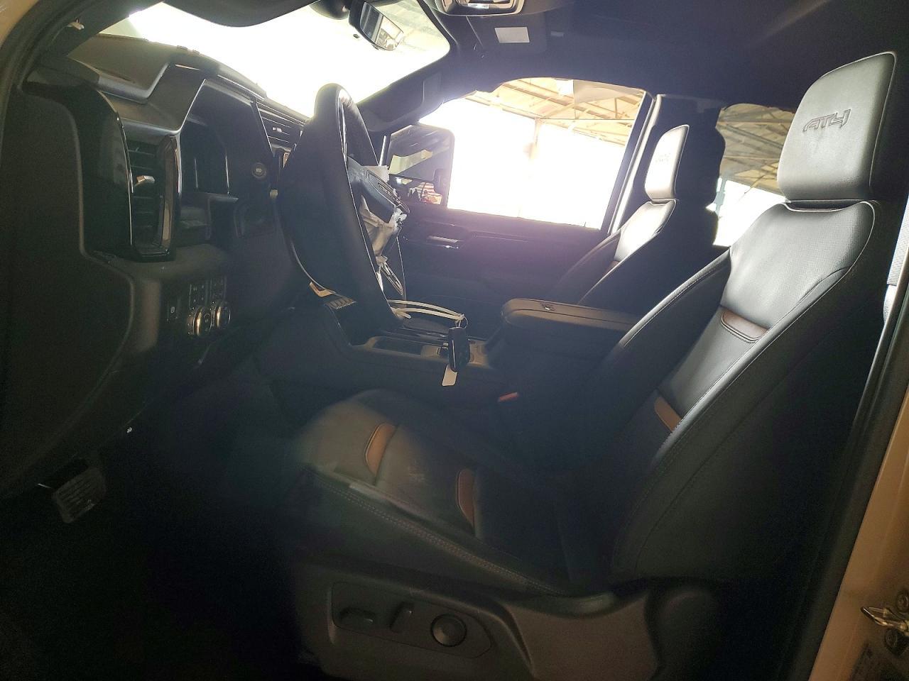 2026 GMC Sierra K2500 AT4