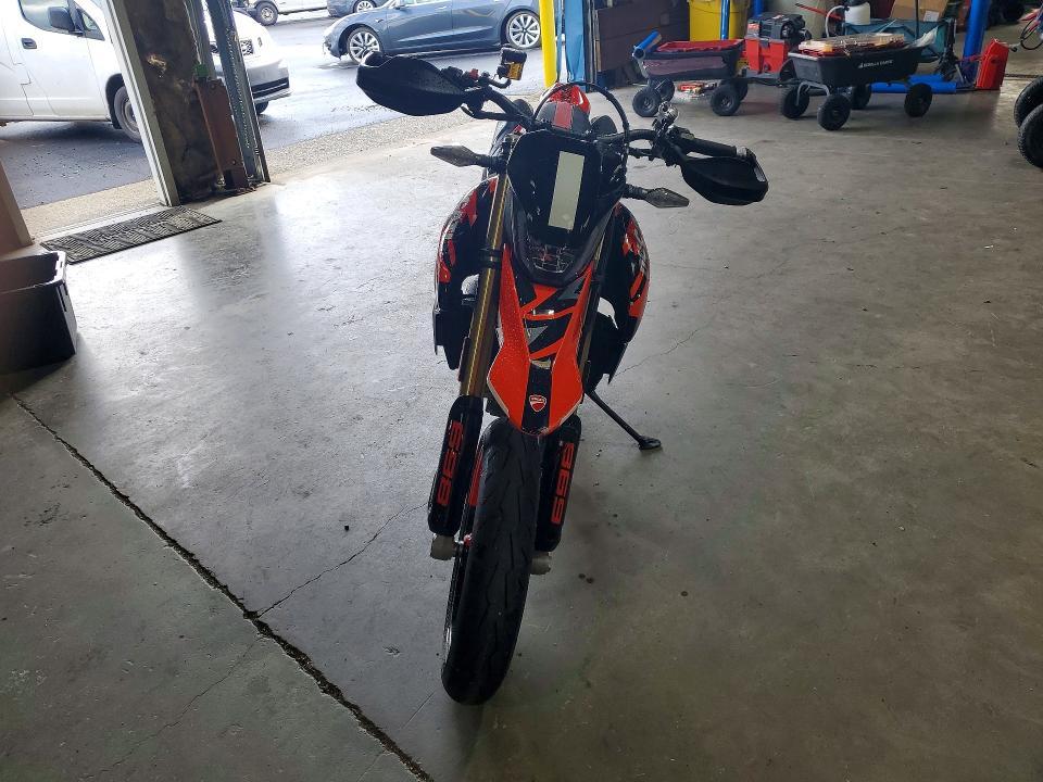 2025 Ducati Hypermotard