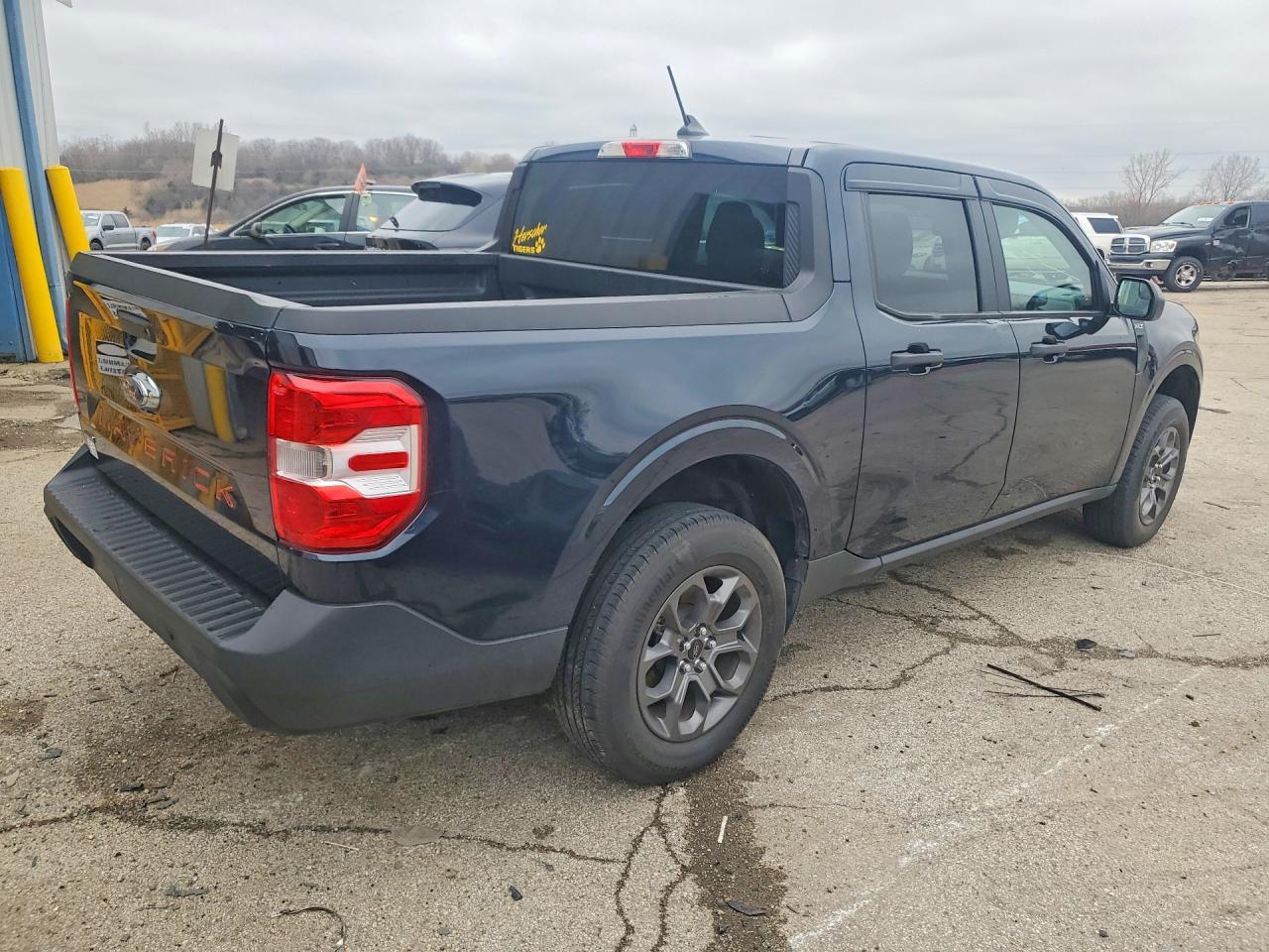 2022 Ford Maverick XL