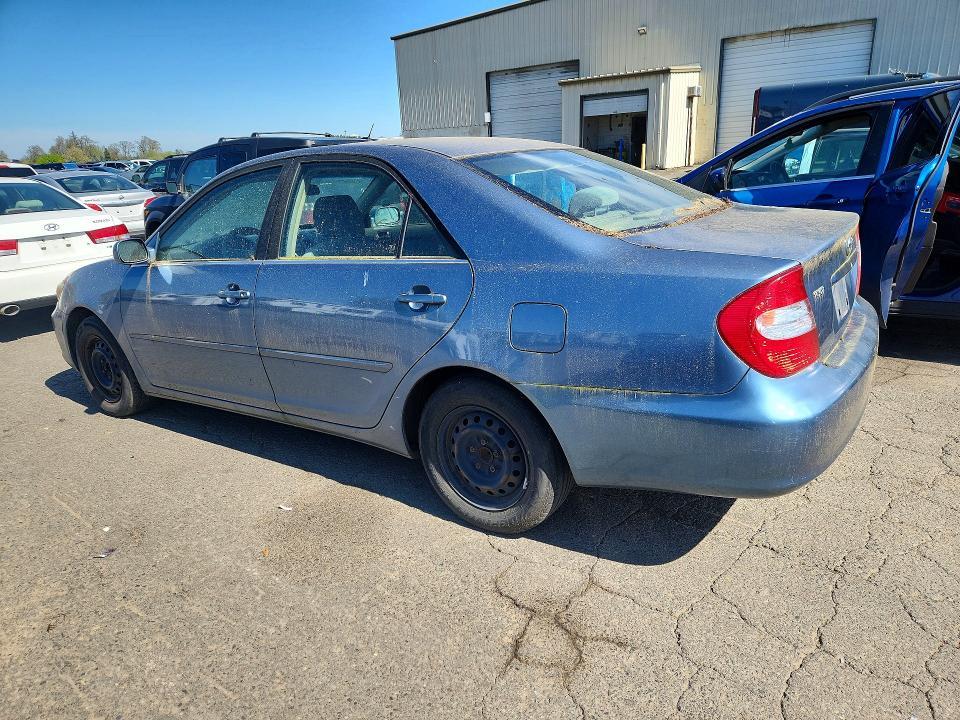 2003 Toyota Camry le