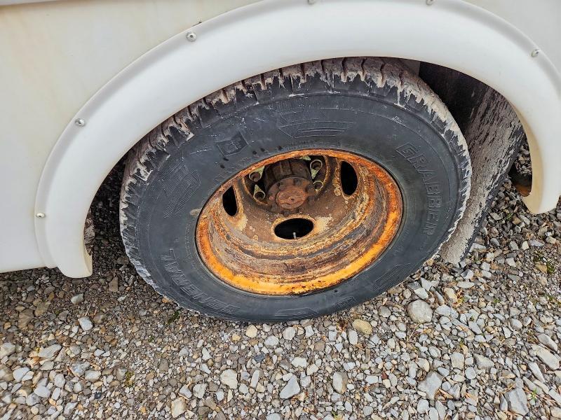 2017 Ford Econoline E450 Super Duty Cutaway van