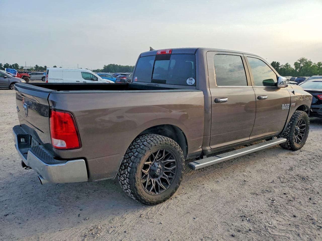 2018 Dodge RAM 1500 SLT