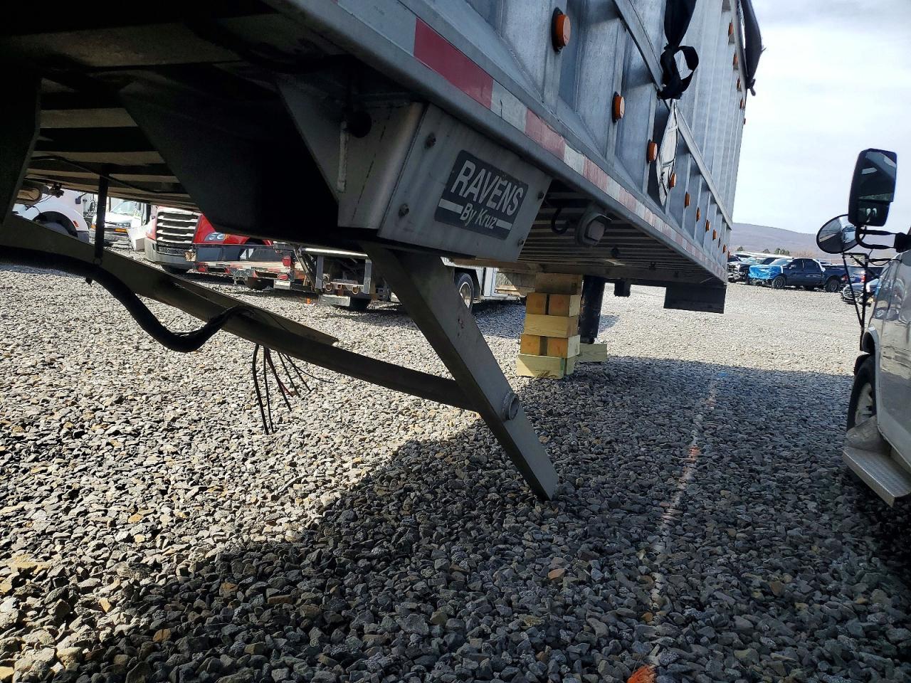 2008 Kruz END Dump Trailer