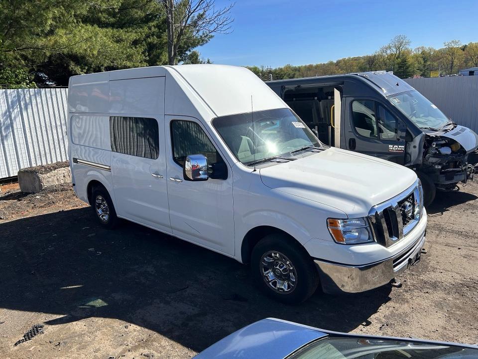 2014 Nissan NV 2500 HD S
