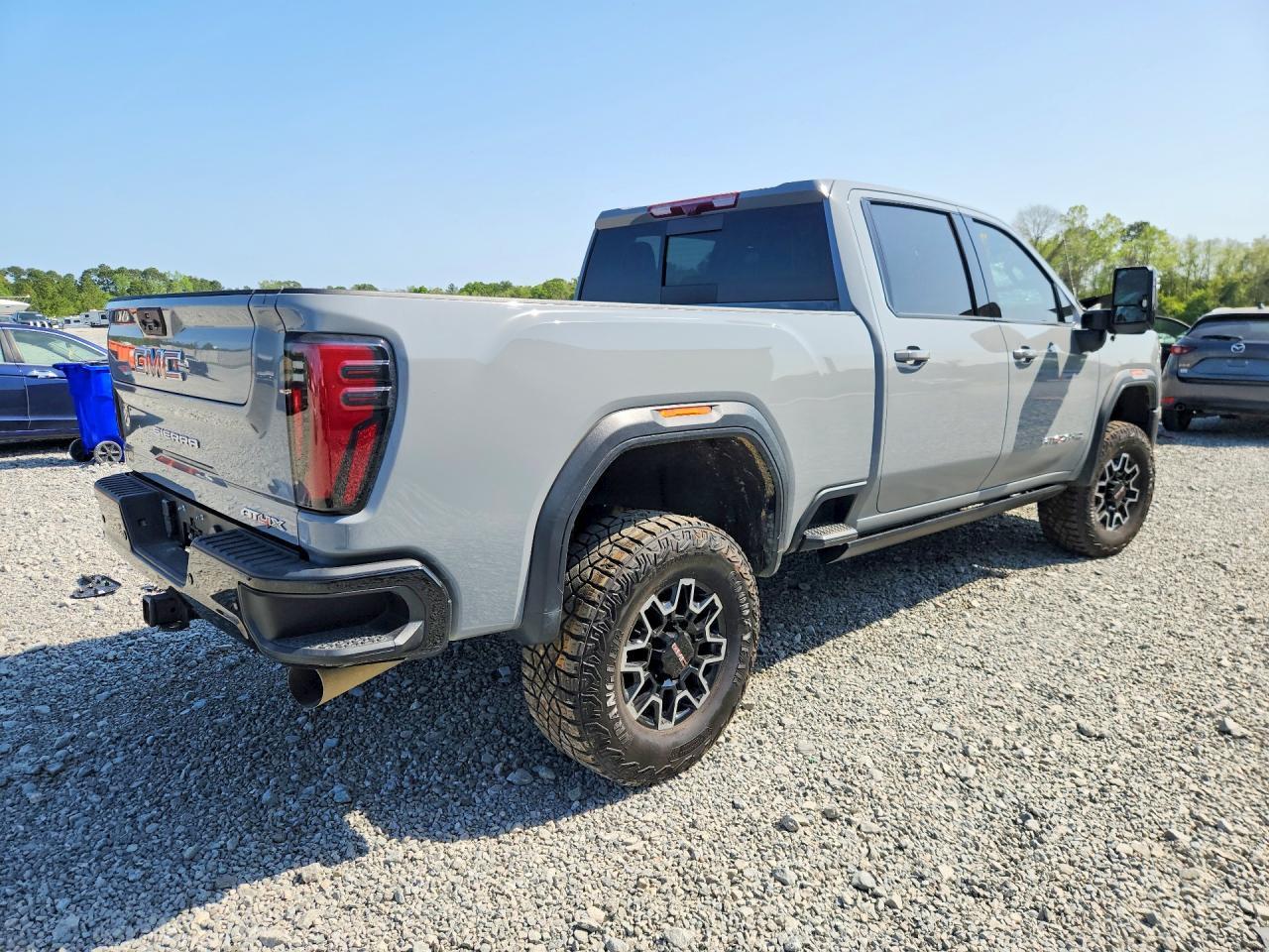 2024 GMC Sierra K2500 AT4X