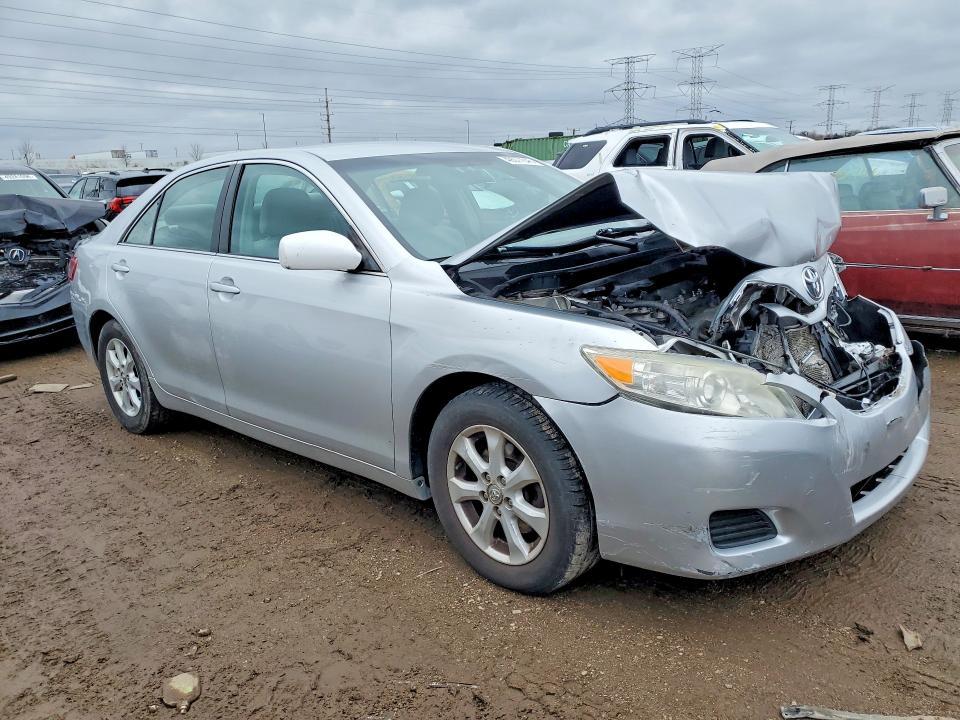 2011 Toyota Camry le