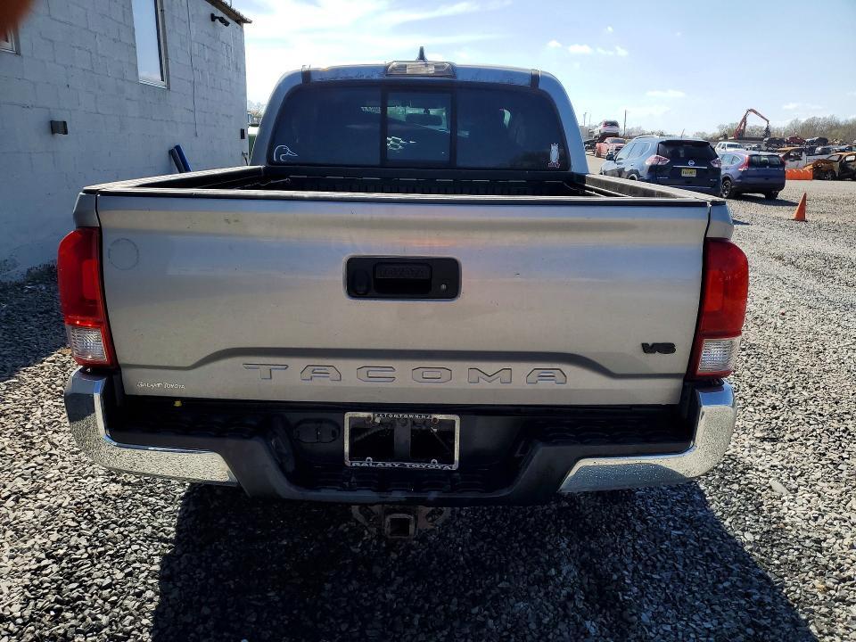 2016 Toyota Tacoma trd Off-road