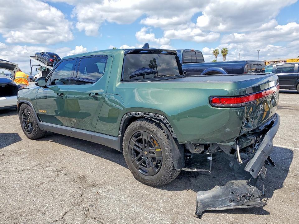 2023 Rivian R1T Adventure