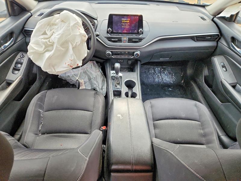 2022 Nissan Altima sv