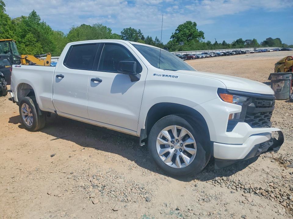2023 Chevrolet Silverado K1500 Custom