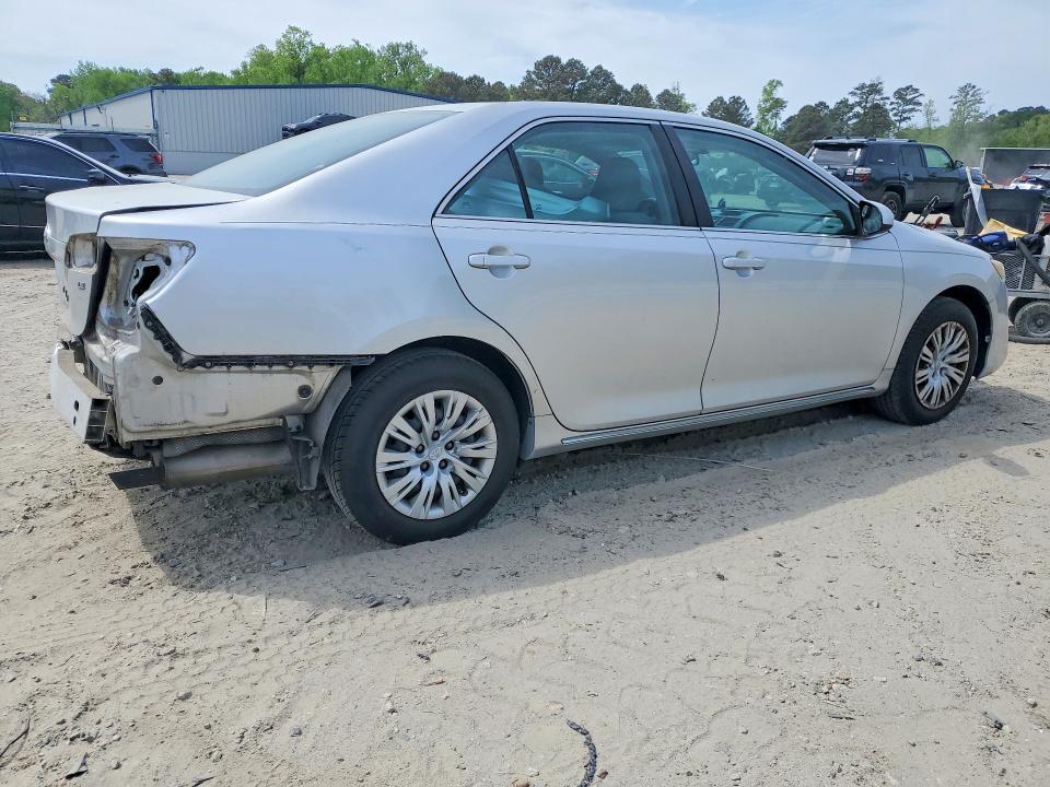 2012 Toyota Camry le