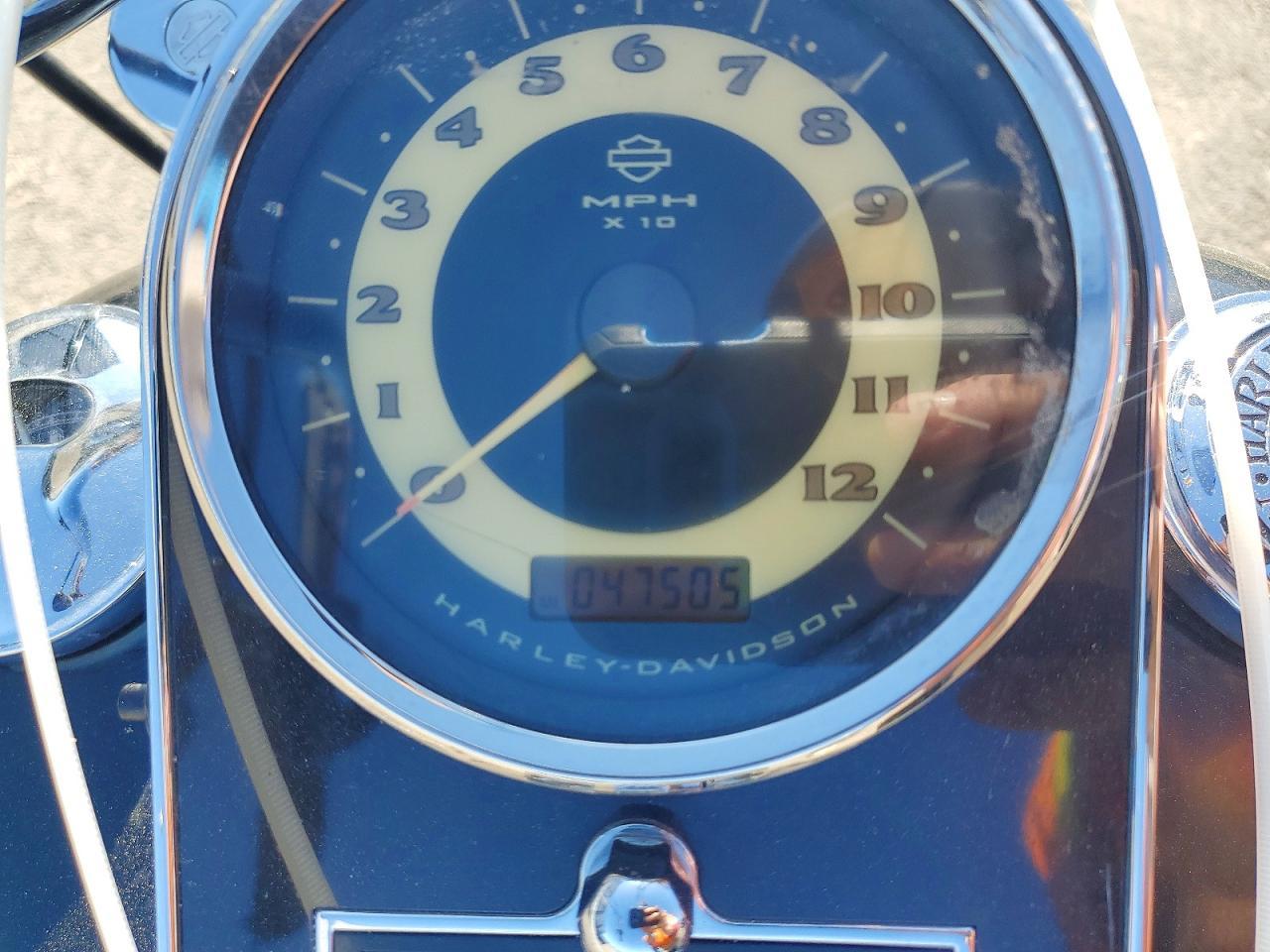2010 Harley-Davidson Flstn