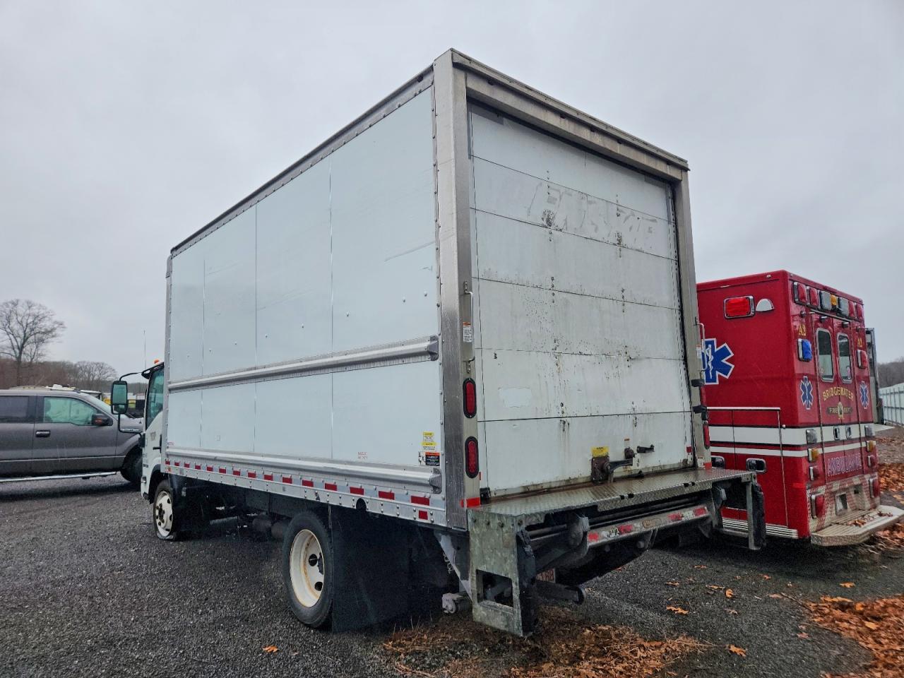 2015 Isuzu NPR HD BOX Truck