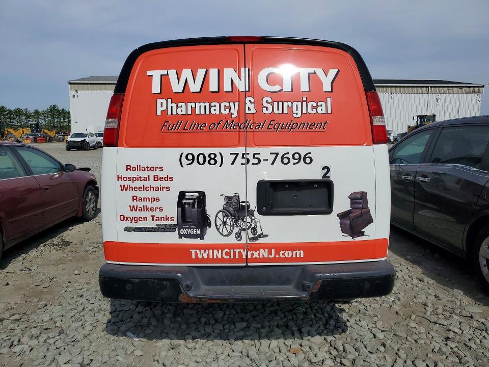 2016 Chev Express G2500