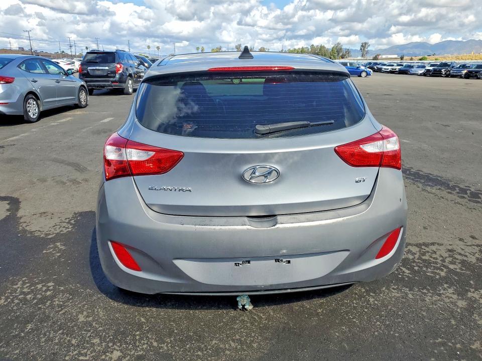 2013 Hyundai Elantra gt Base