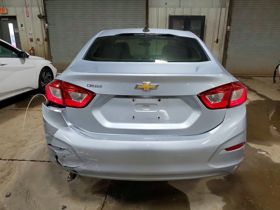 2018 Chevrolet Cruze ls