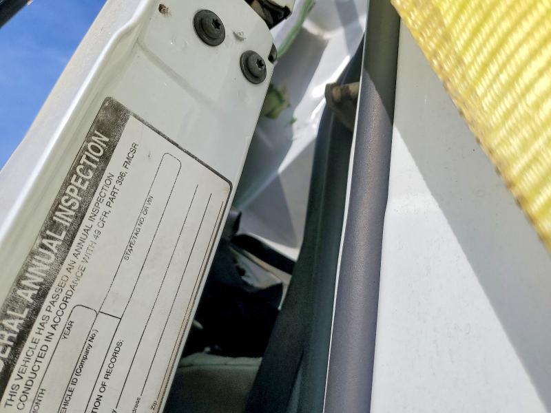 2007 Volvo VNL Semi Truck