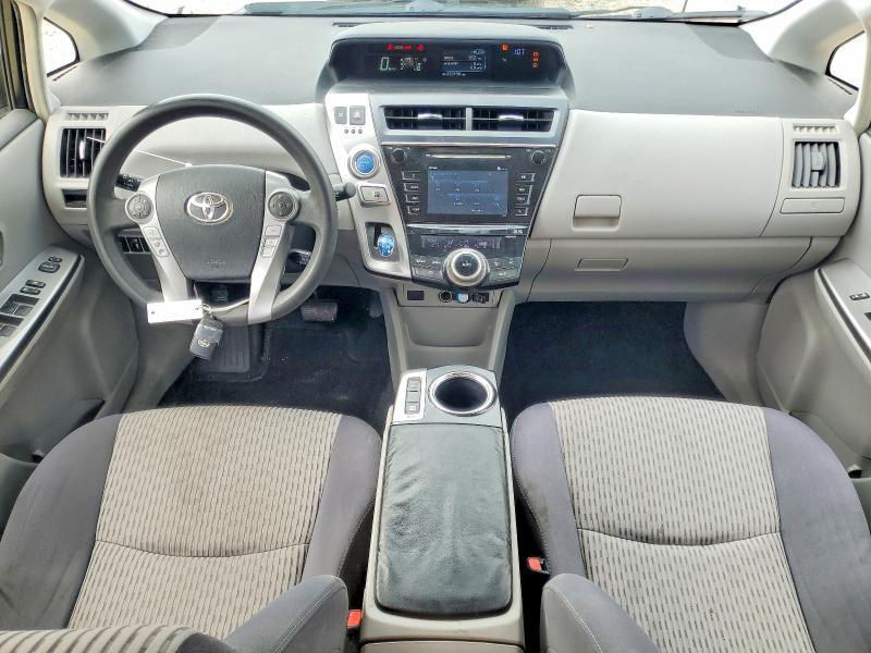 2016 Toyota Prius v Three