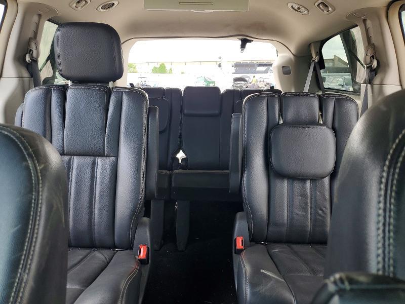 2012 Chrysler Town & Country Touring