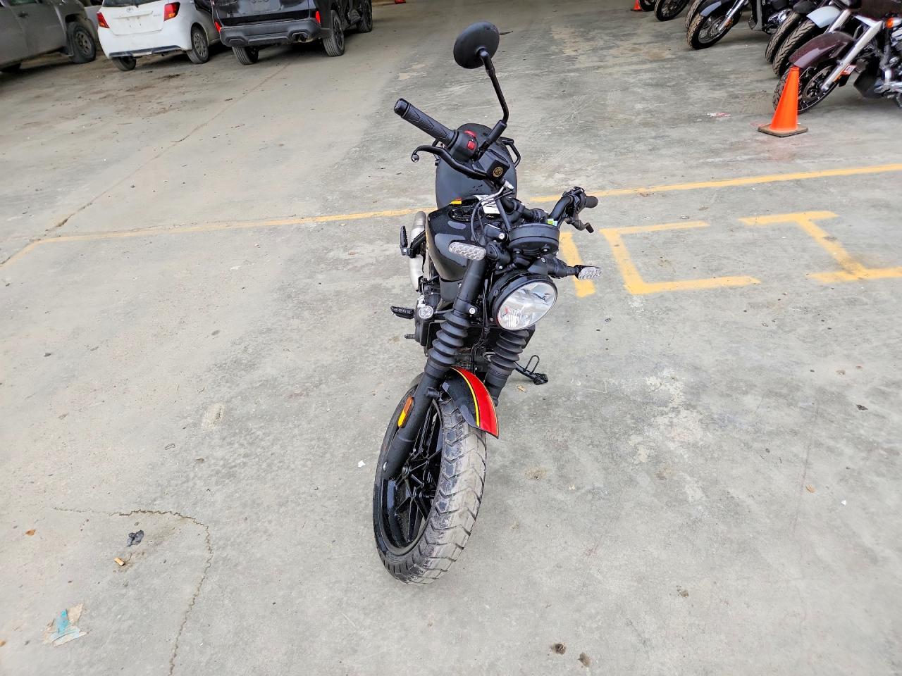 2026 Royal Enfield Motors Guerilla 450