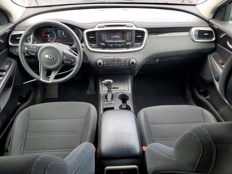 2016 KIA Sorento lx V6