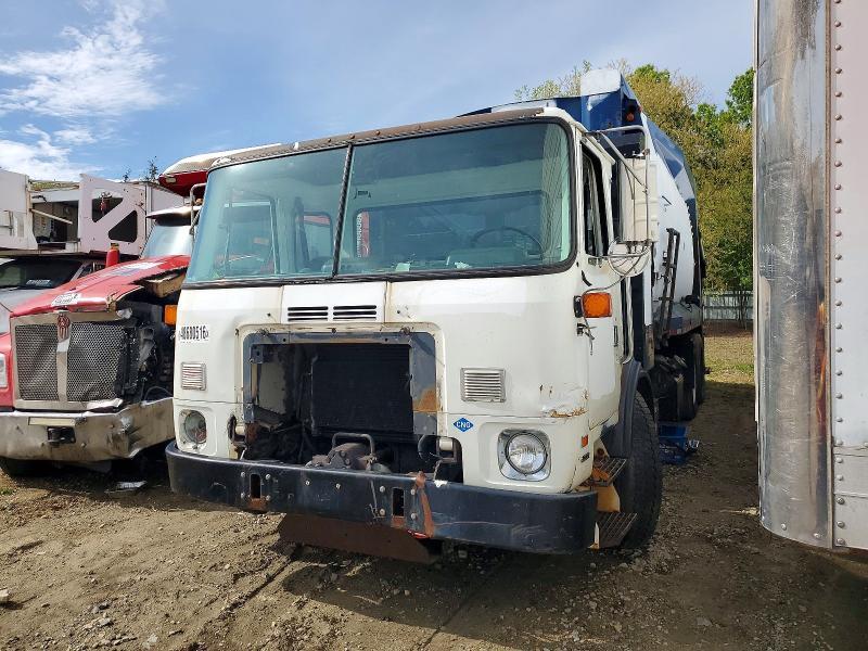 2012 Autocar Xpeditor Refuse Truck