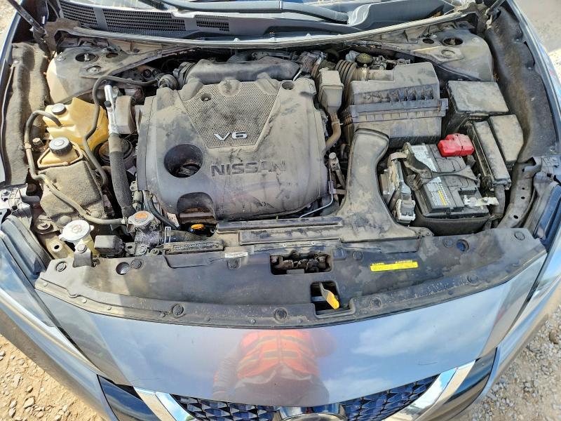2021 Nissan Maxima sv