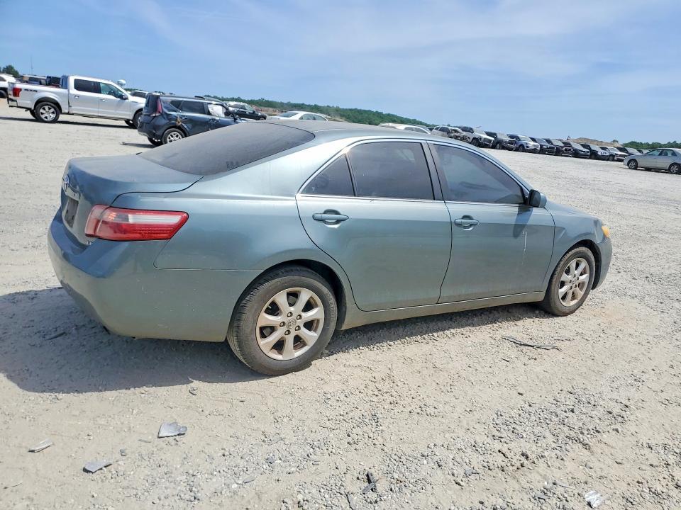 2009 Toyota Camry le