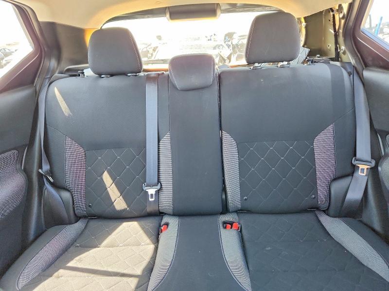 2019 Nissan Kicks s
