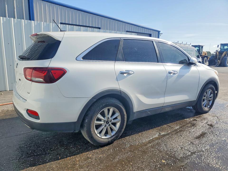 2019 KIA Sorento lx V6