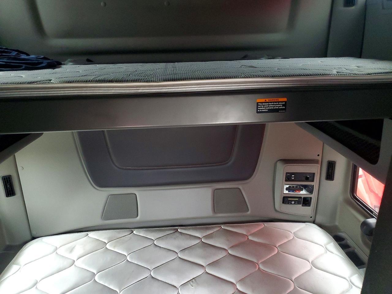 2021 International LT625 Semi Truck