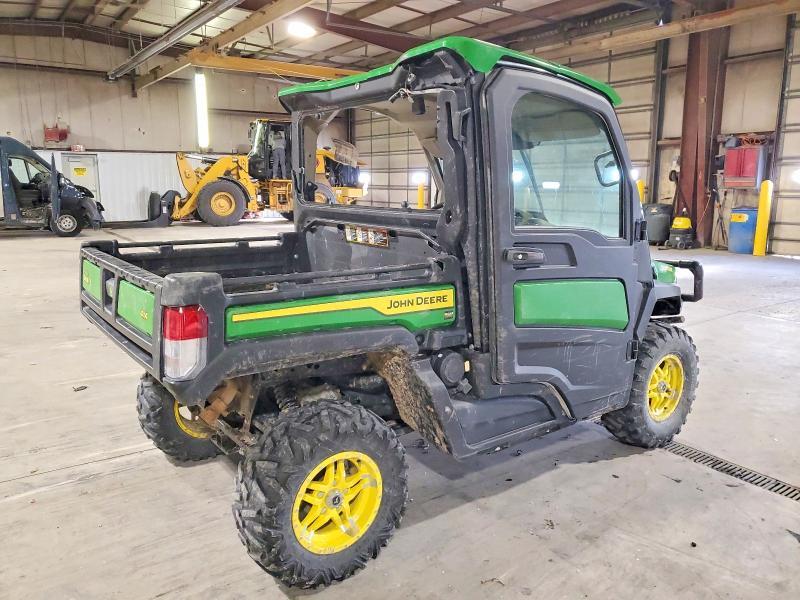 2023 John Deere XUV835R Utility Vehicle