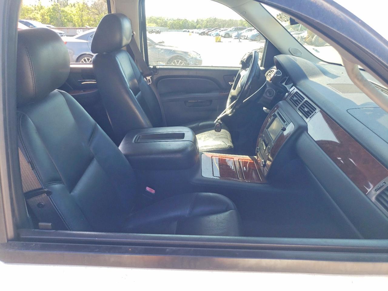2012 Chevrolet Avalanche LTZ