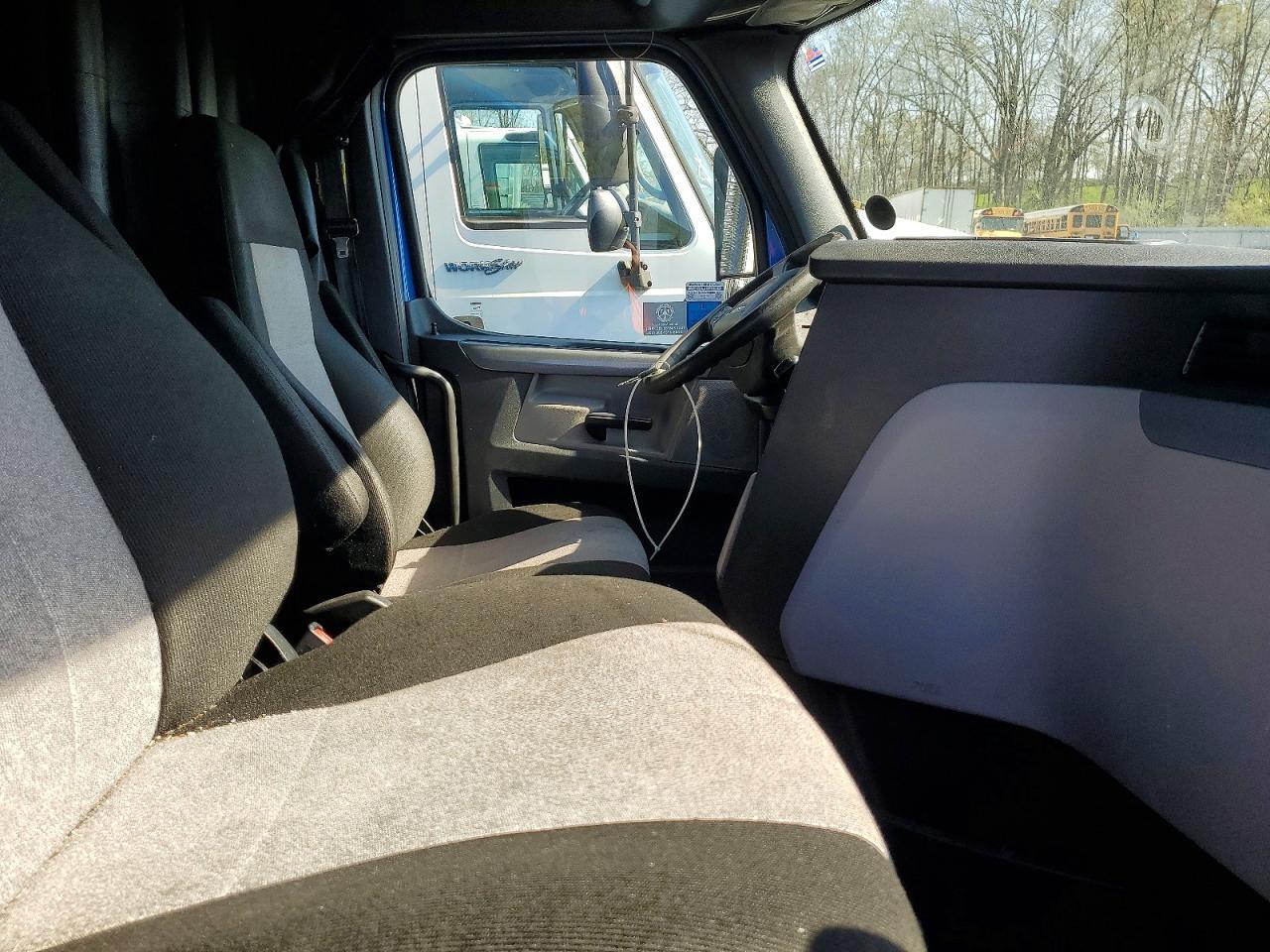2020 Freightliner Cascadia 126 Semi Truck