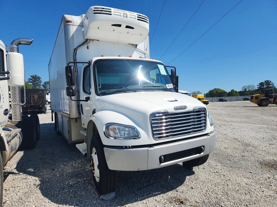 2004 Freightliner Business Class M2 Refrigerated box Truck
