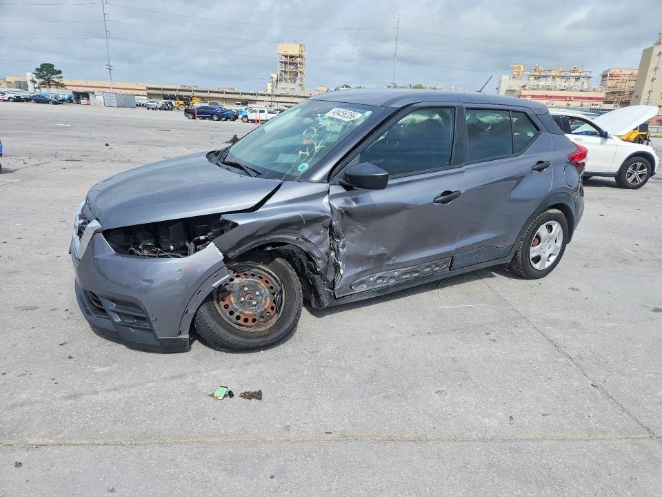 2020 Nissan Kicks s