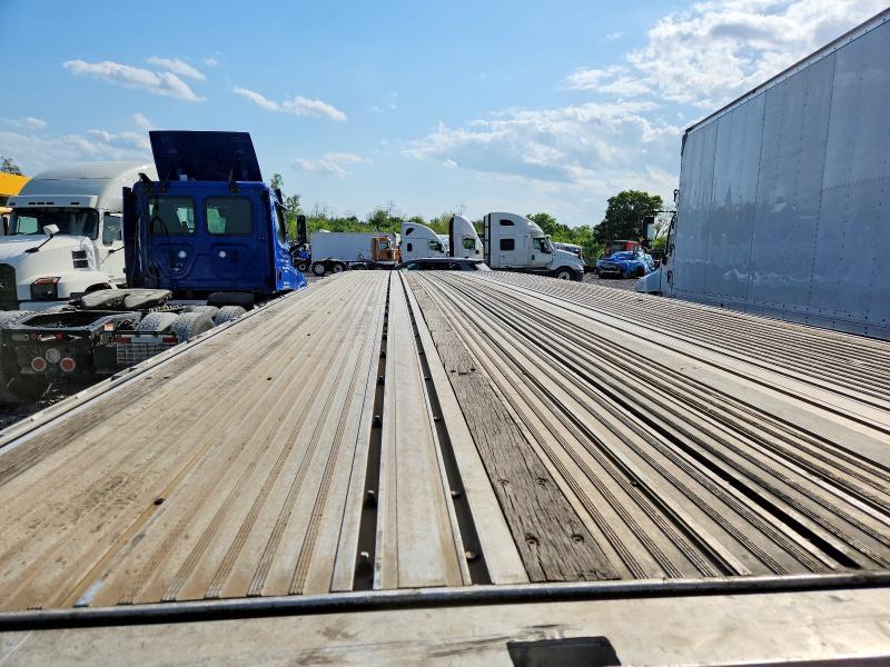 2015 Reitnouer Flatbed Trailer