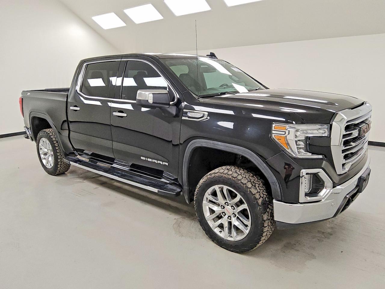 2020 GMC Sierra K1500 SLT