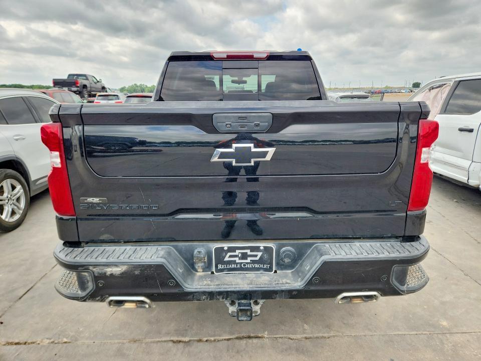 2022 Chev Silverado K1500 ltz