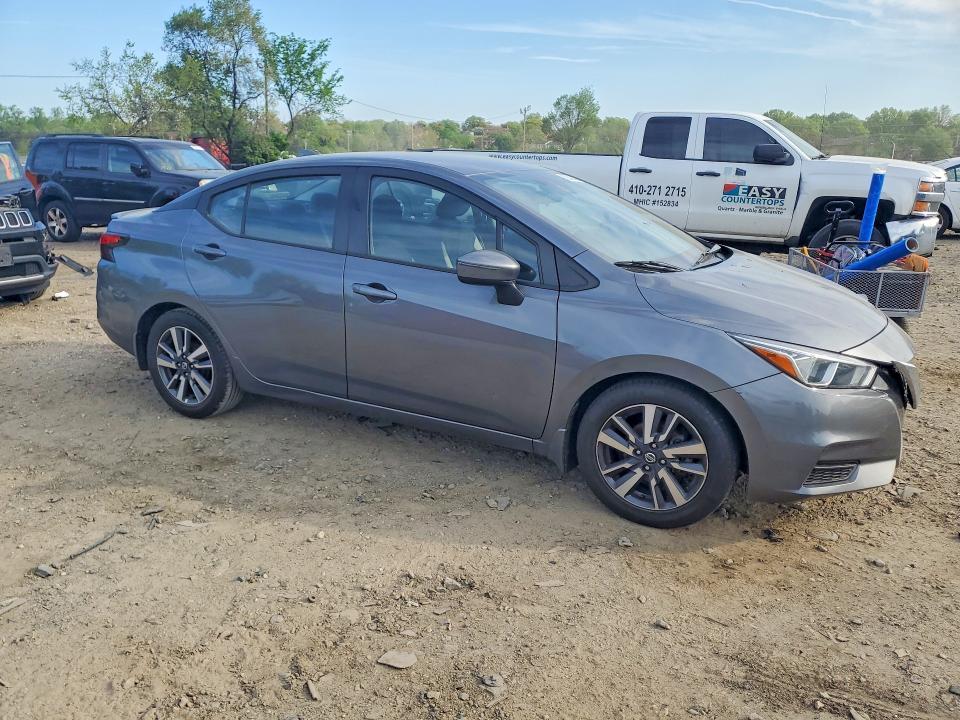 2020 Nissan Versa sv