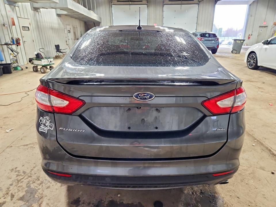 2016 Ford Fusion se