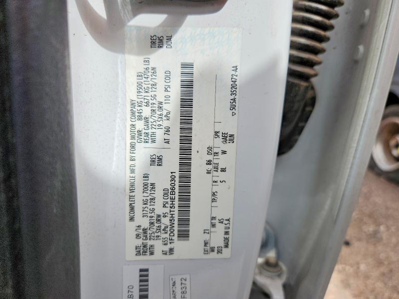 2017 Ford F550 Super Duty Flatbed Truck