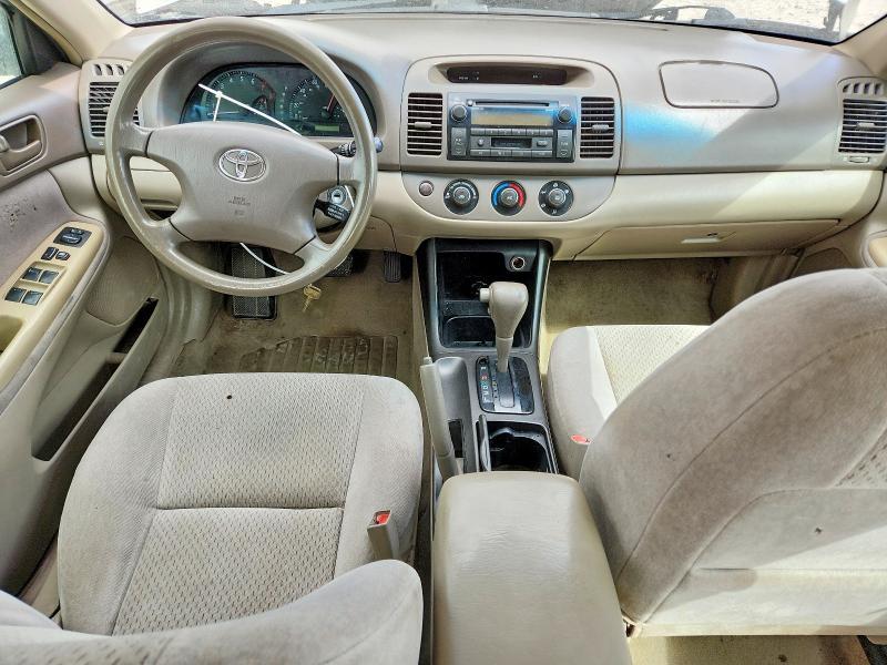 2003 Toyota Camry le
